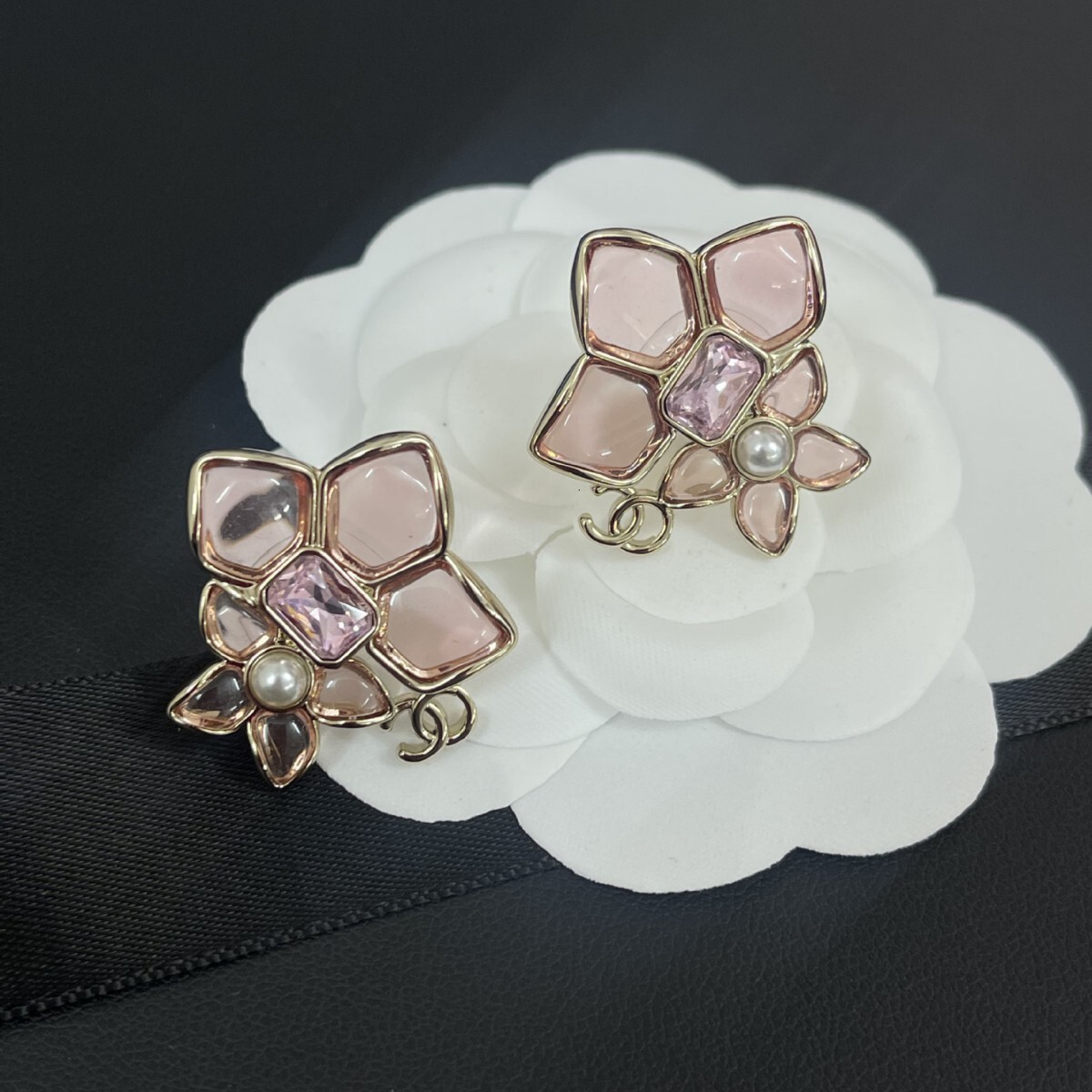 jewellery designer for women Pink Crystal Flower Earrings Fresh Sweet Cute Unique Fashionable Niche Suitable for Dates cc Earrings