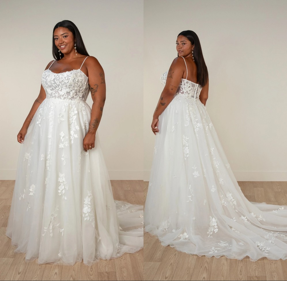 Plus Size Spaghetti Straps Wedding Dress 3D Floral Lace Applique Sheer Corset Back A-Line Tulle Bridal Gown With Train Romantic Wedding Dress for Cu
