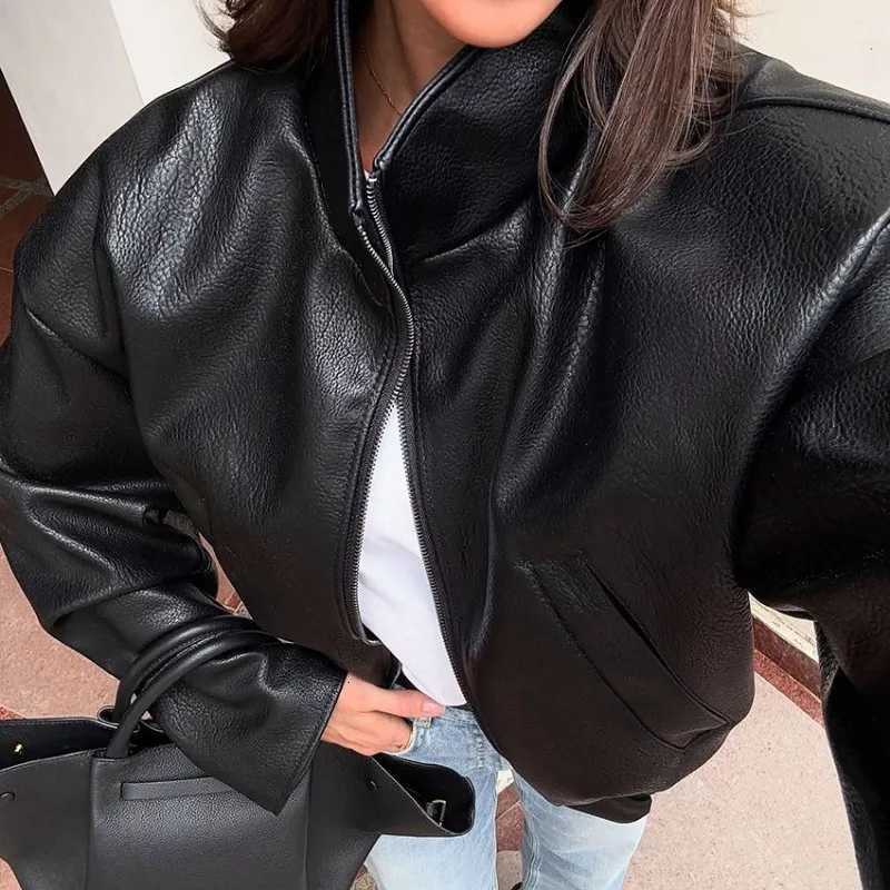 Autumn 2026 Early New Black Leather Jacket Lapel Cool Handsome Short Jacket Zipper Versatile Fashion High-end Coat C260921