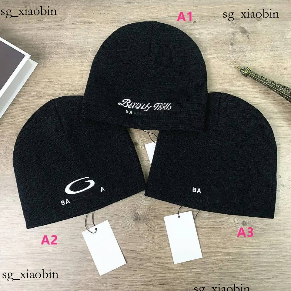 Designer Beanie Autumn Winter Outdoor Sports Cotton Keeping Warm Gift Luxury Brand Women and men Fashion Hat Very nice Hot