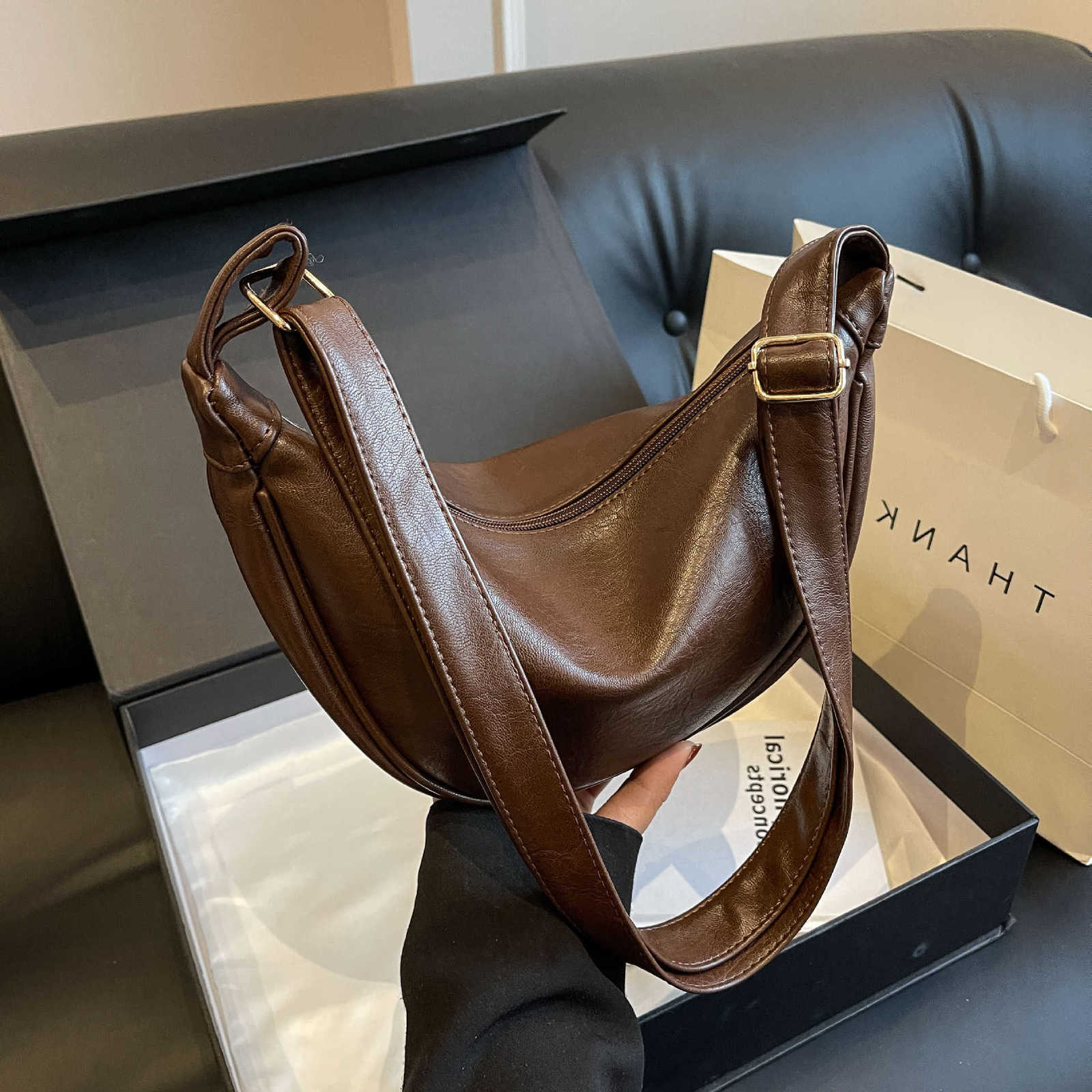 Body Hobos Bag Cross For Women Half Moon Shoulder Bag Large Capacity PU Leather Zipper Crossbody Bags Solid Color Handbags 2024 H260922