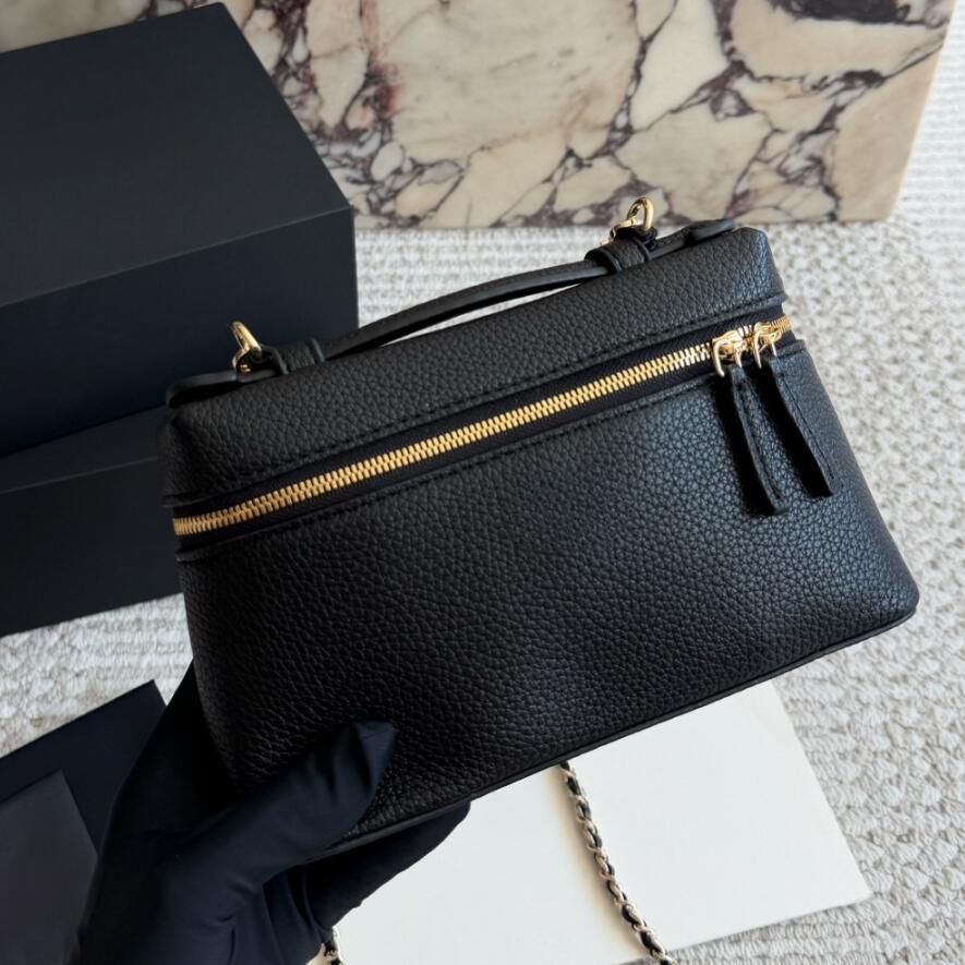 New 26ss Women Designer Luxury Parisian Chic CC Accent Caviar Leather Vanity Case Daily Top Handle Chain Makeup Crossbody Purse womens bag