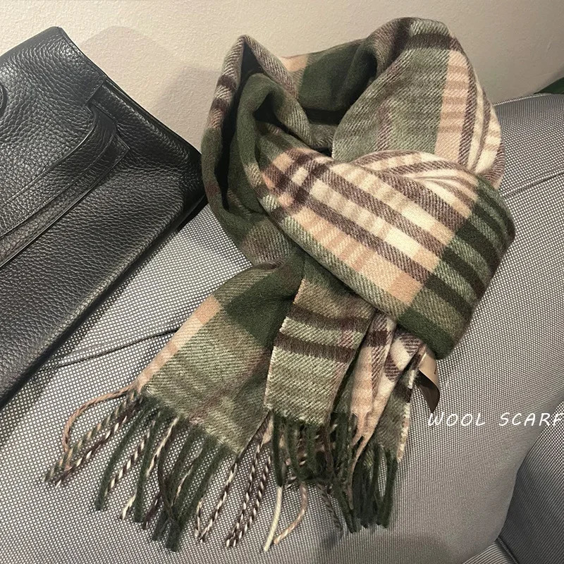 High Quality 100% Wool Scarf Men Winter Autumn Pure Wool Fashion Classic Warm Thick British Versatile Muffler Male Shawl Women 260921
