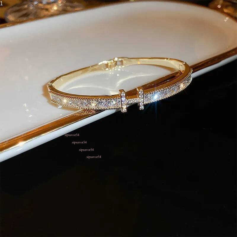 h Cubic Zirconia T Bar Design Light Luxury Cuff for Women Sparkling Crystal Inlaid Bangle Ideal for Daily Wear and Gift f0b Z260924