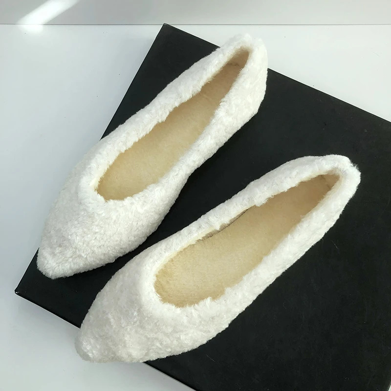 Furry Shoes for Women Winter Warm Flat Heel Shoes White Black Loafers Pure Color Simple Concise Style All Match High Quality 44 260922