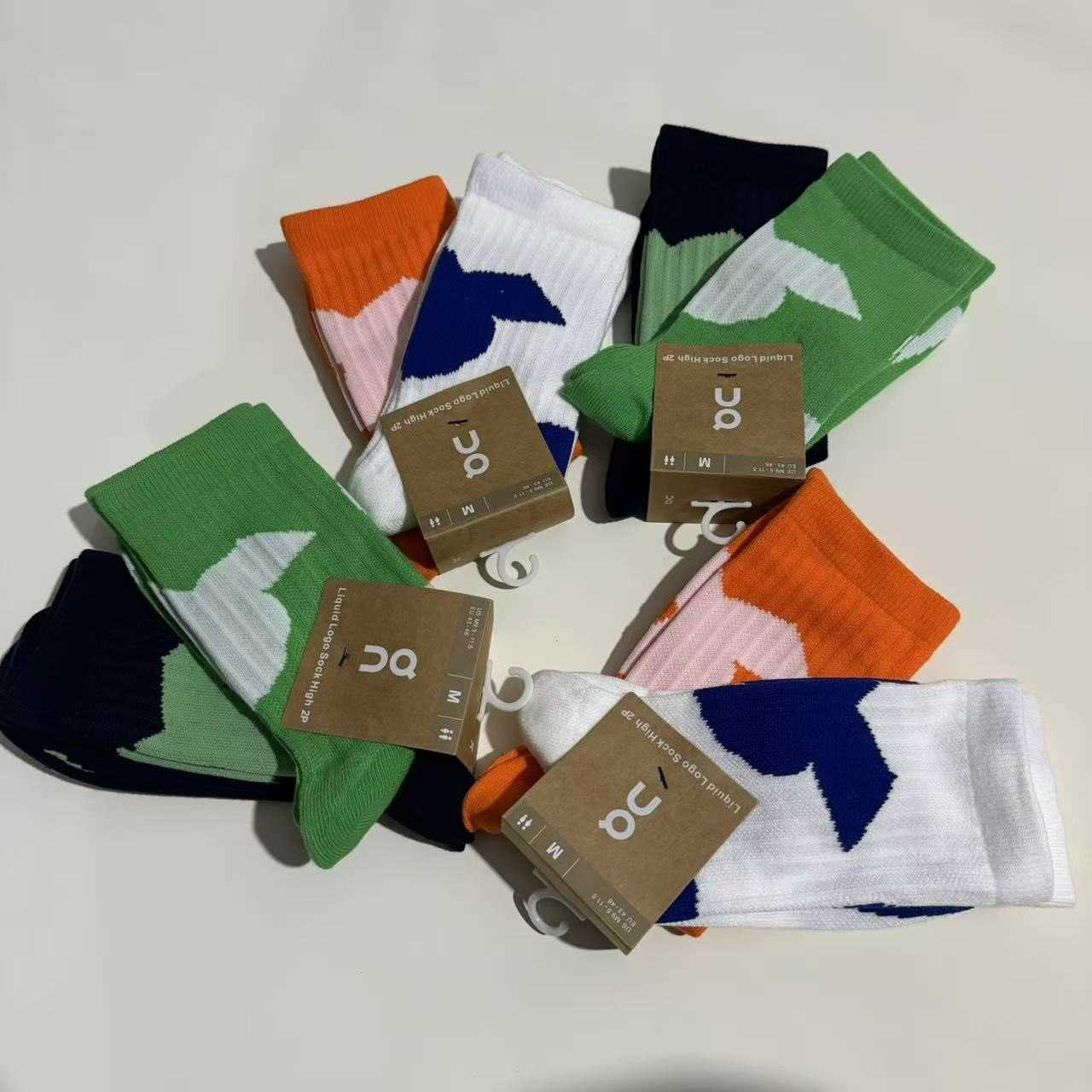 New On-letter mid-calf sports cotton socks 2-pair pack running couple style socks solid color unisex trendy socks T260922