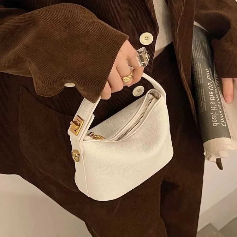 Quality Cross Body High Ladies Handbags Simple Soft Leather Small Square Bag Elegant Hand-Held Shoulder Bag Gift H260922