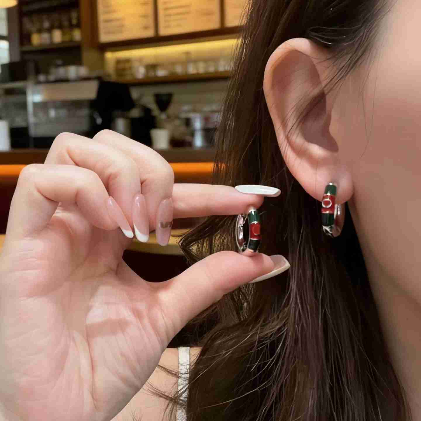 Designer Earrings Inlay Crystal Stainless Steel Letter Hoop Ear Stud Fashion Women Elegance Wedding High Quality Jewelry