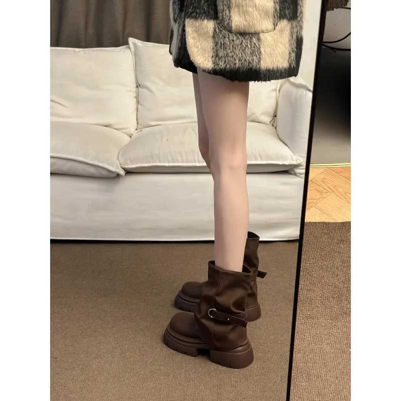 Designer Bottom Boots Women's Thick Boots British Style Autumn Winter Short Boots Brown Mermaid Tube Boot Daily Wear Round Toe Boots 2026 New J