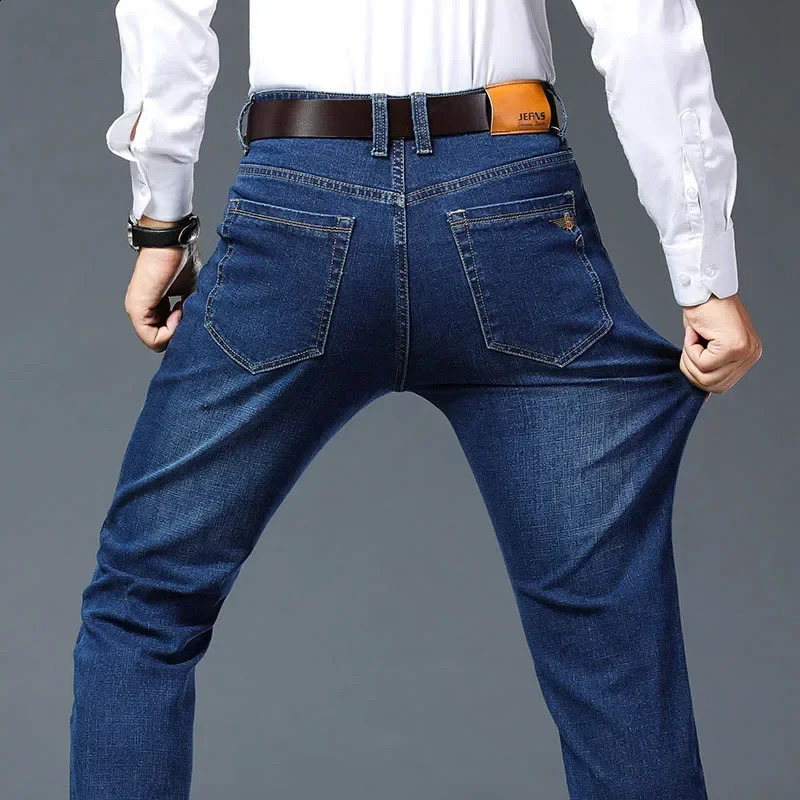 Plus Size 42 44 Spring Autumn Men's Fashion Casual Jeans Black Blue Classic Business Straight Elasticity Denim Trousers 260909