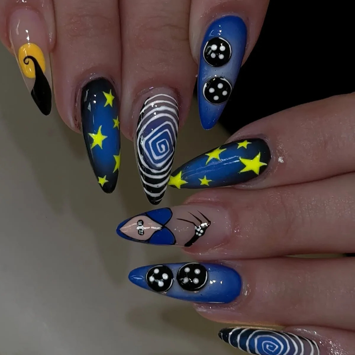 24pcs Spiral Stripes Pattern Press On Nails Star Pumpkin Lantern Halloween Elemants False Nail Blue French Syle Almond Fake Nail 260922