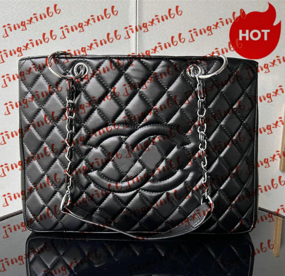 2027 Top Designer Handbag Shoulder Chain Bag Clutch Flap Totes Bags Wallet Check Veour Thread Purse Double Letters Soild Hasp Waist Square Stripes W