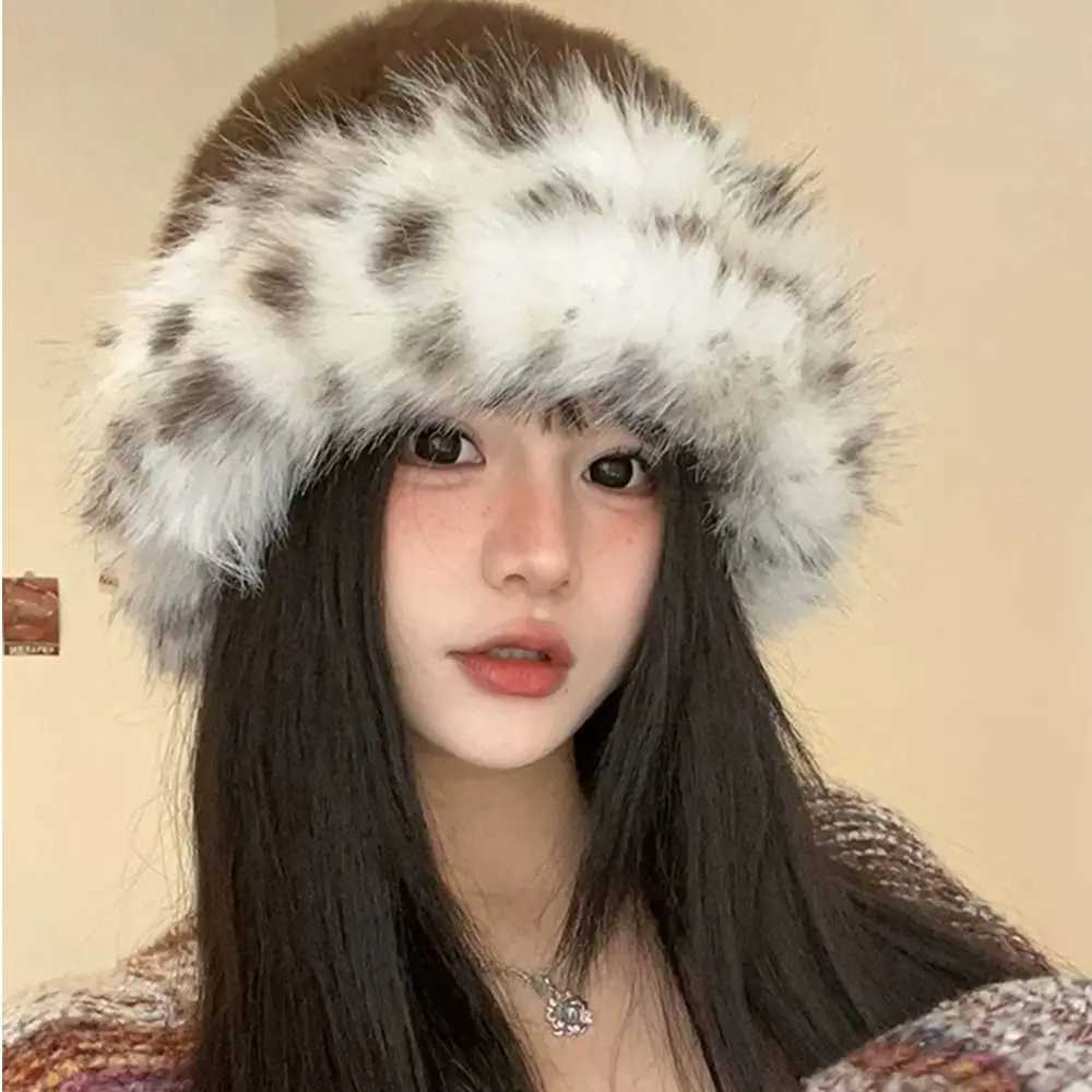Material Fashion Thicken Fur Ear Cap Flaps Fluffy Bucket Hat Windproof Soft Lining Faux Fur Cap Casual Wear M260921