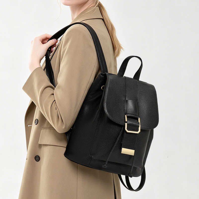 Black Simple Style Cross Body Genuine Leather Women's Backpack Versatile for Commute and Travel Large-Capacity Stylish Women's Bag H260922