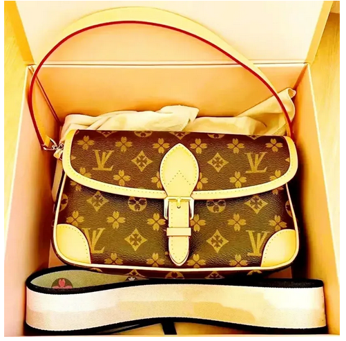 10A Luxury Designer Bag Crossbody Diane Baguette Vintage Canvas Strap Flower Flap Clutch Purse Shoulder Bags Handbag Tote Bag Female backpack Wallet