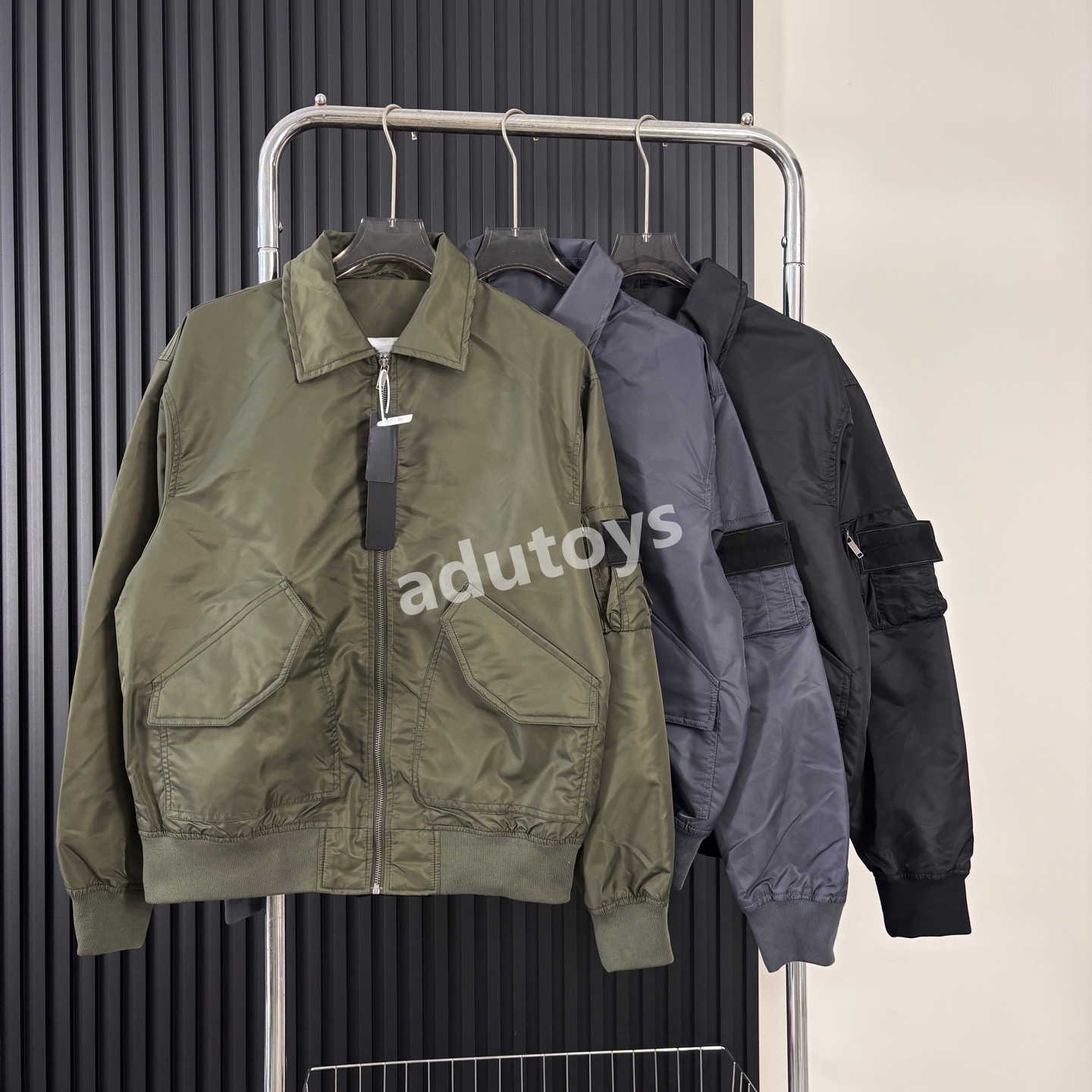 2026 Designer Standones Giacca a vento con cappuccio da uomo Linea riflettente Design Sciolto Bussola per pioggia esterna Cappotto fine 10 Capispall