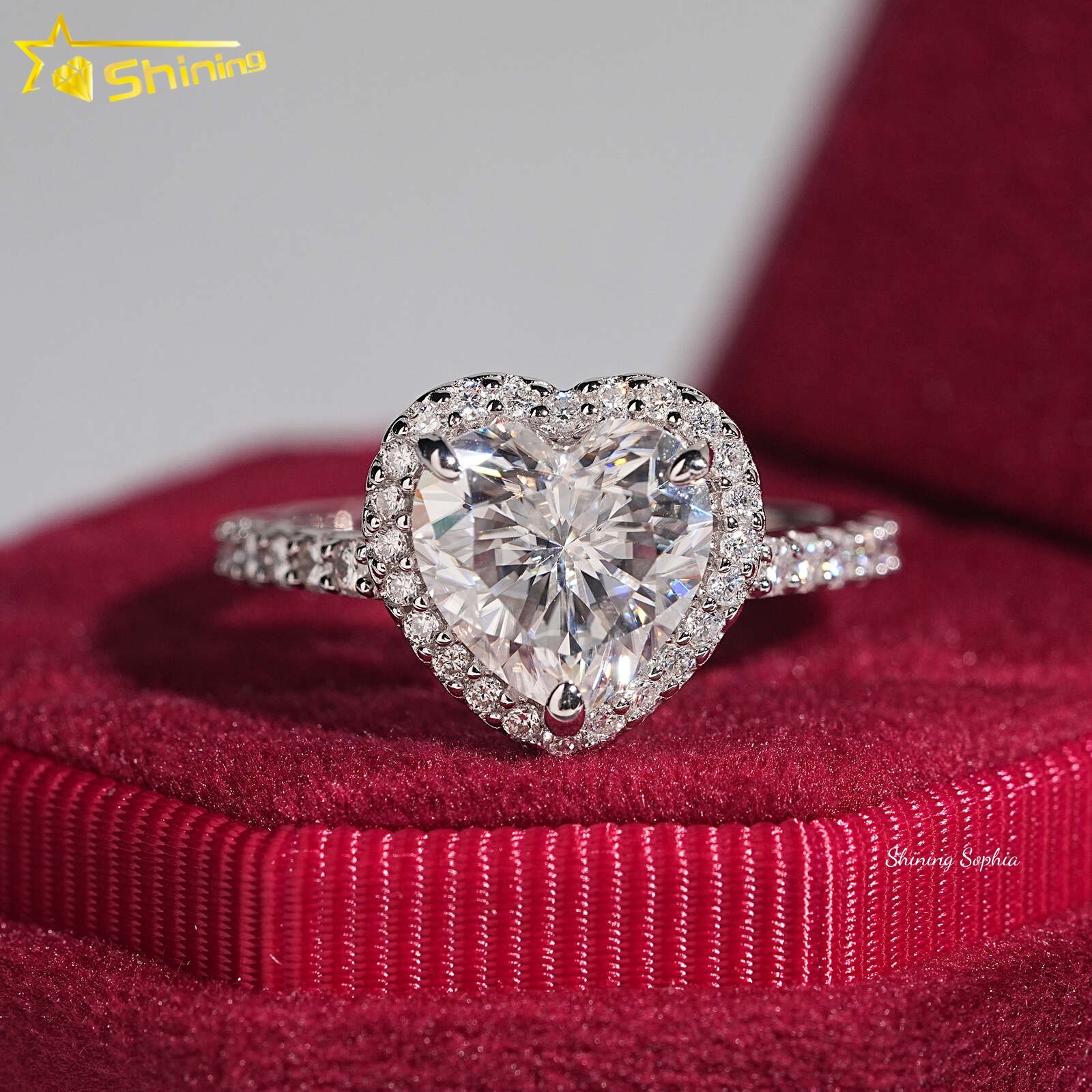 Luxurious 925 Sterling Silver Heart Cut Moissanite Ring VVS1 D Color Diamond Halo Engagement Rings for Women Wedding Jewelry
