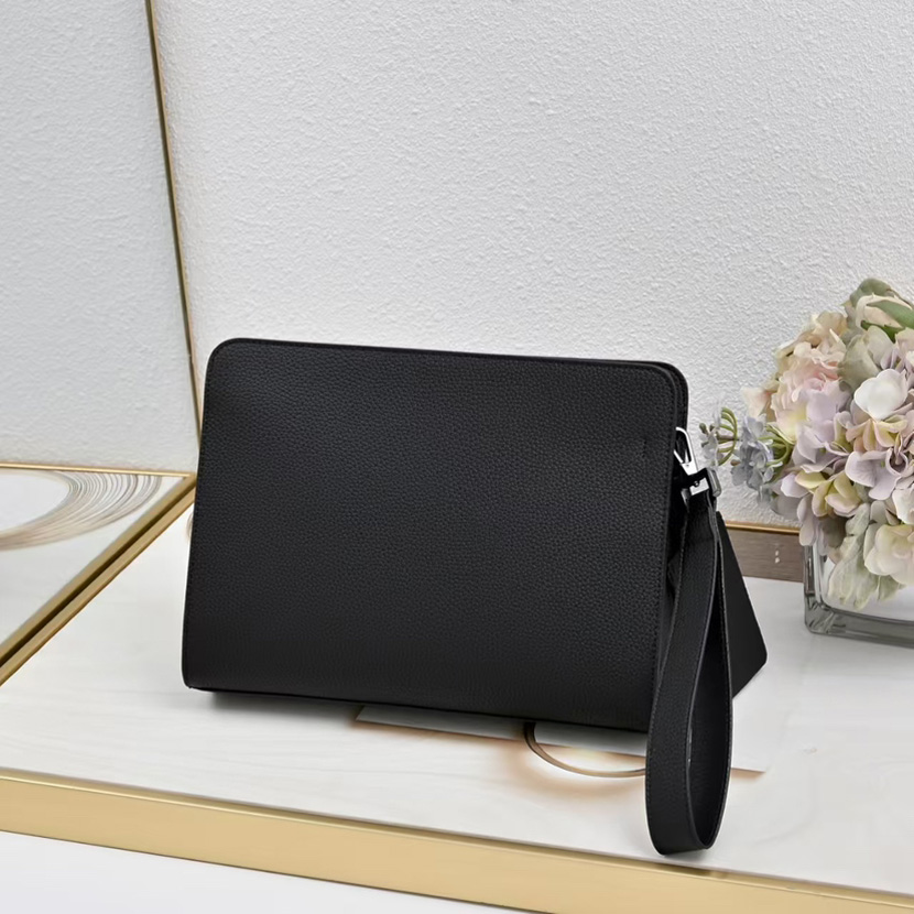 Luxurious designer men's handbag, high-quality material, 100% genuine leather men's bag