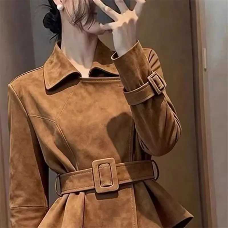 Jacket Women Leather 2026 Spring Short Unique Super Beautiful Retro High-End Feeling Brown Suede Coat Outerwear Match Belt C260921