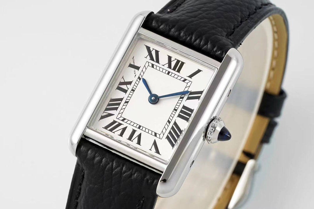 La última versión del reloj Tank Series WSTA0051, esfera blanca, 29,5 mm, movimiento de cuarzo VK, pulsera de cuero, relojes para niños