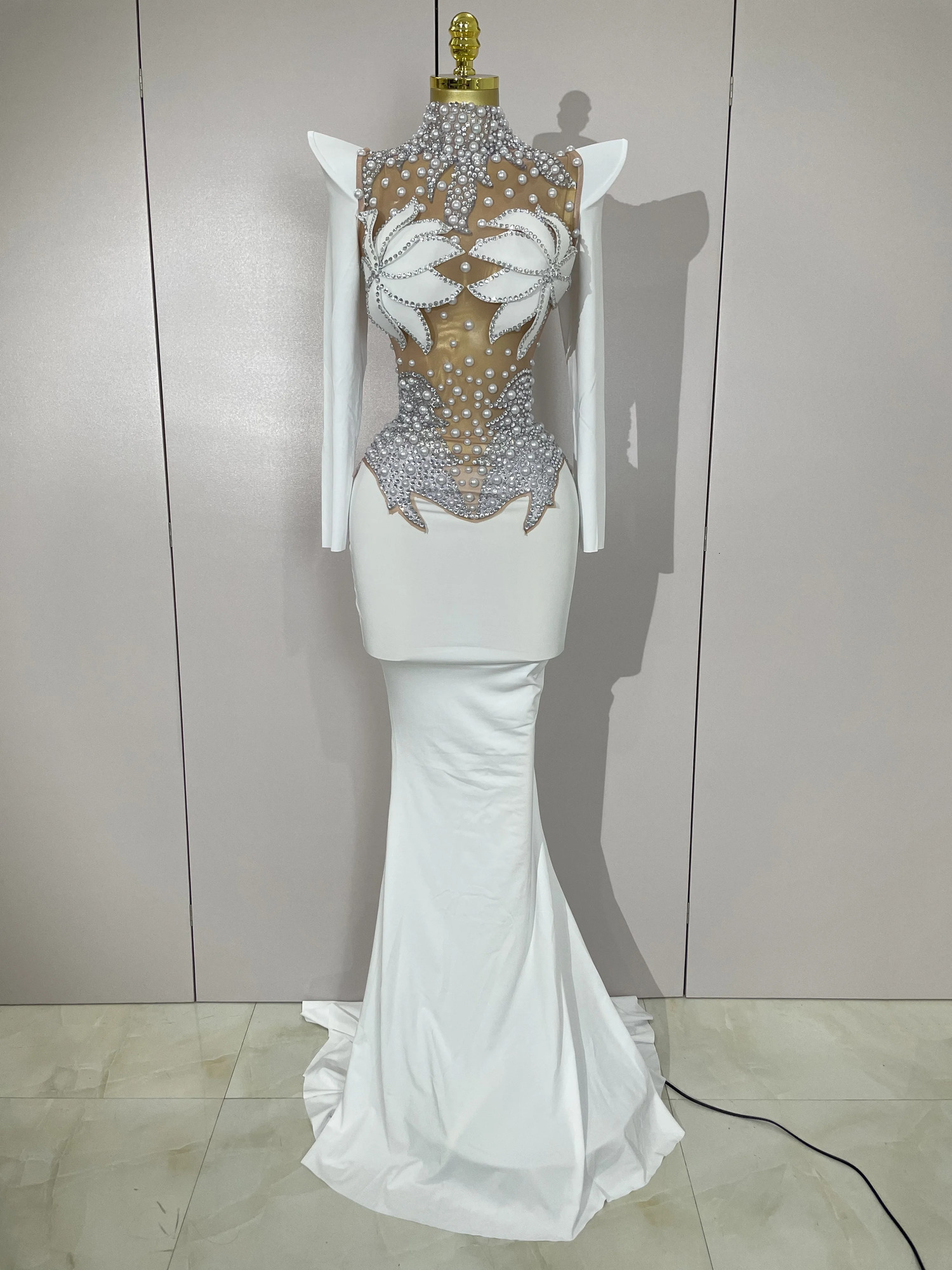 y Sparkly Diamonds Pearl White See Through Mesh Long Dress Women Wedding Evening Party Stage Performance Poshoot Dress 260922