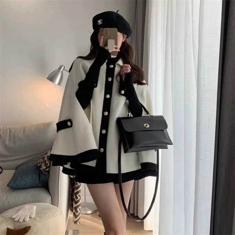 Style British Wool Poncho Autumn Winter French College Style Cape Cloak Womens Warps Woolen Blends Poncho Coats S260922S042