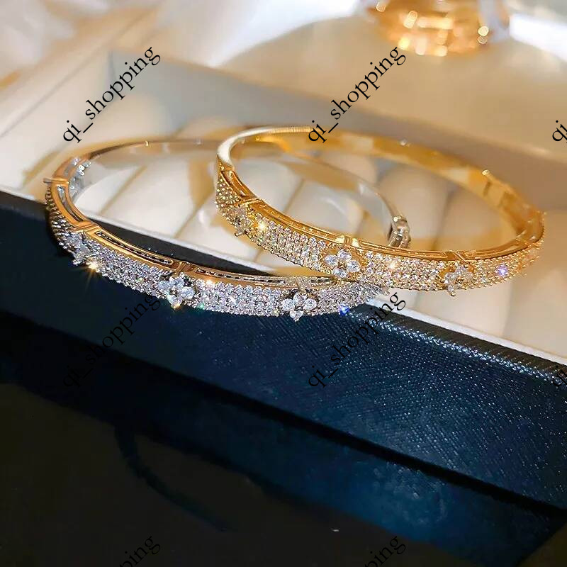 Luxury Classic Bracelet for Women copper Bangle Designer Cuff Jewelry Woman Party Gift