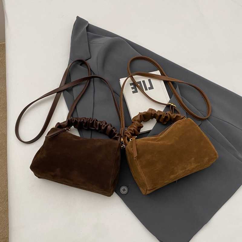 Cross Body Bag Advanced for Women's 2025 New Textured Frosted Shoulder Bag with Large Capacity Crossbody Commuting Tote Bag H260922