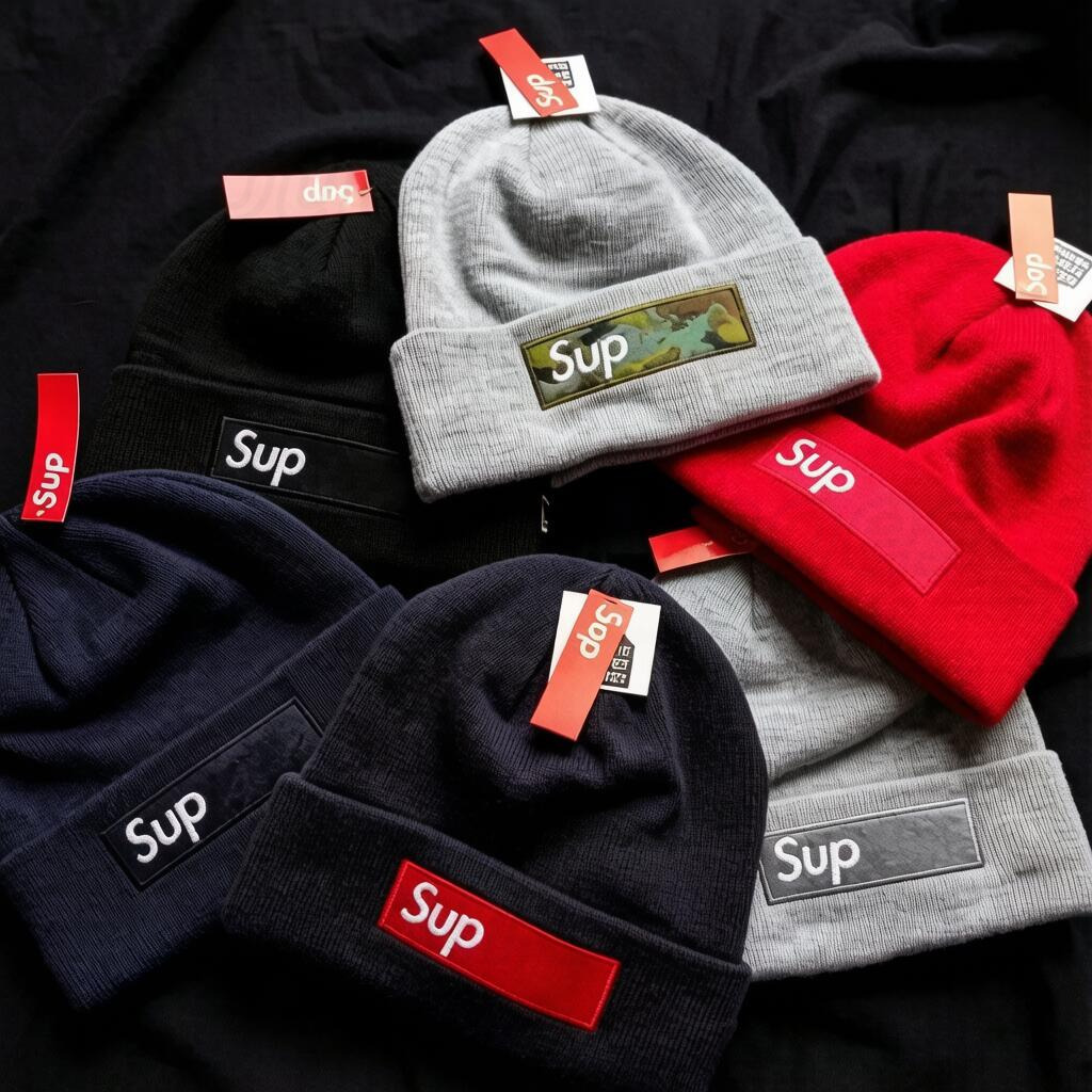 Designer Supremod Beanie Skull Caps White Knitted Winter Beanie Hat Soft Fold Up Letter Print Ski Cap Warm Casual Outdoor Daily Fashion Headwear For