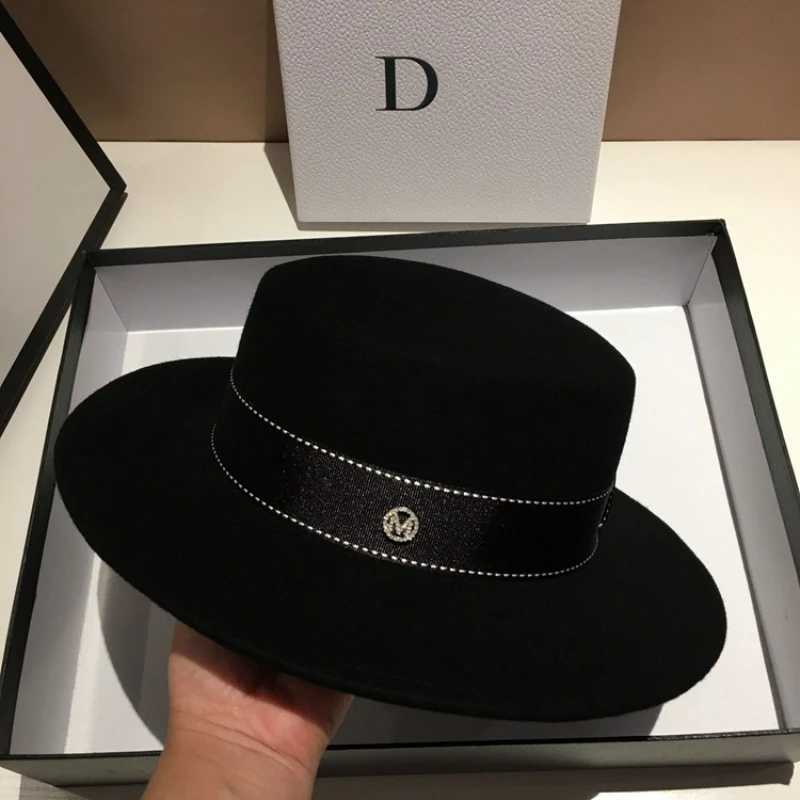 Brim Hats Bucket Hats Wide Fedora Hat Wide Brim Flat Top in Black and White Neutral Colors for Autumn Winter Casual Unisex Wear Men and Women N26092