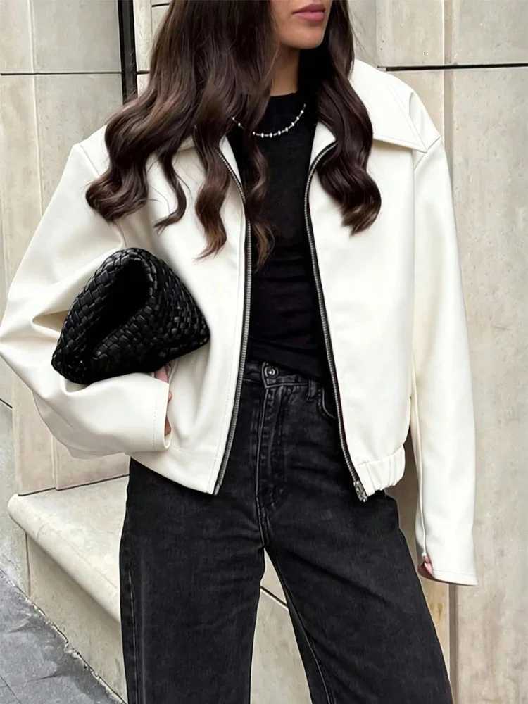 Faux Women's Leather Leather Fashion Loose Solid Coat Women Street Pu Leather Full Sleeve Stand Collar Jackets Female 2026 Autumn Lady Chic Cas