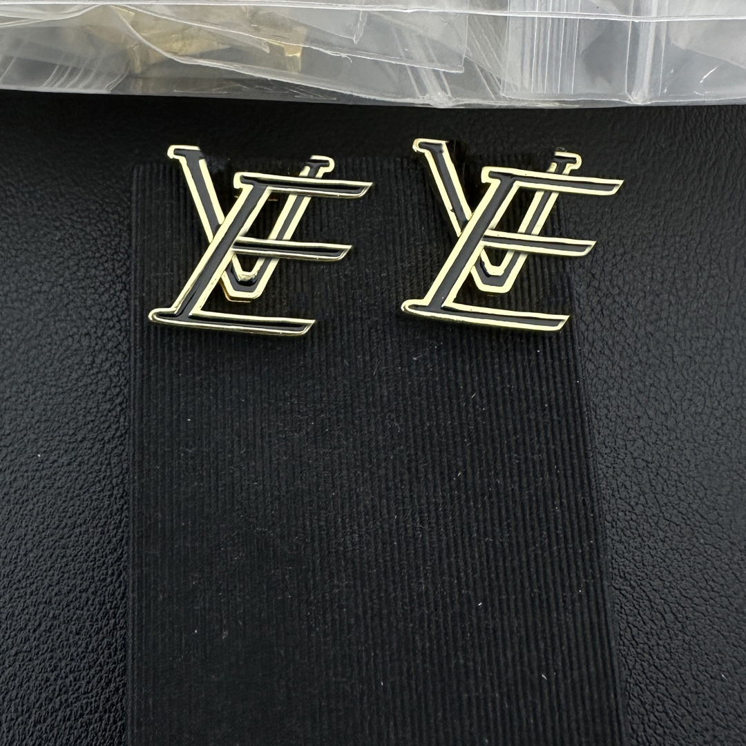 Never Fading Classics Design Ear Stud Earrings Pearl Real Gold Brass Copper Stamp Letter Earring Fashion Womens Elegance Wedding Party Jewelry Acces