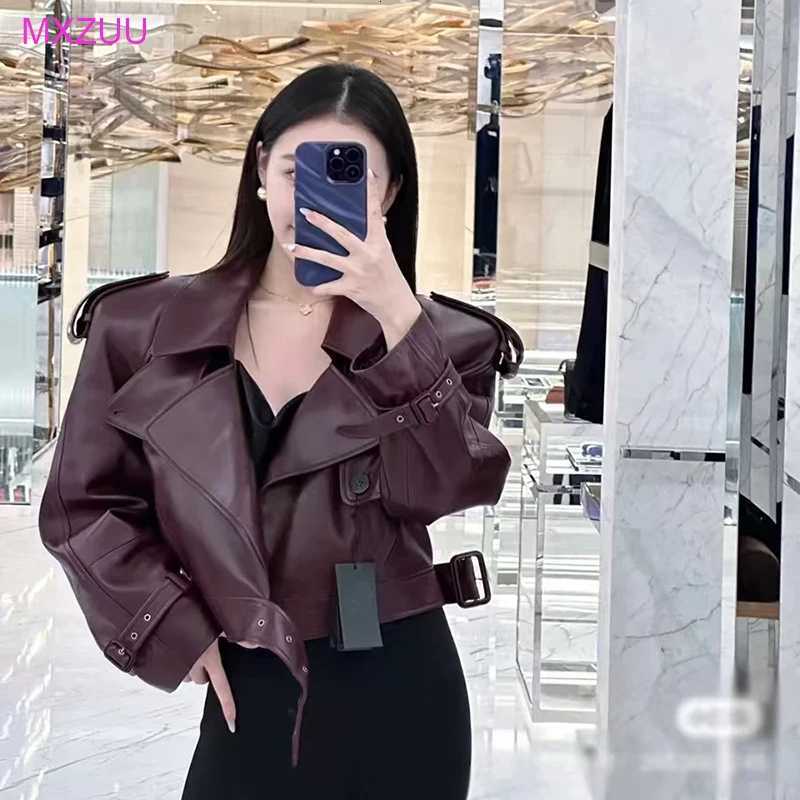 Women Sheepskin Coat Luxury Designer Autumn Classic Claret Large Lapel Wide Shoulder Ultra-Short Real Leather Jacket Windbreaker C260921