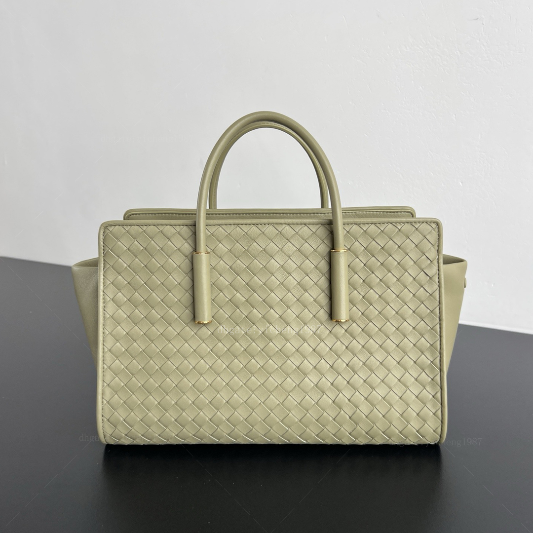 women's handwoven lambskin leather tote handbag top handle barbare large capacity 30cm 12a mirror quality designer bag V1656