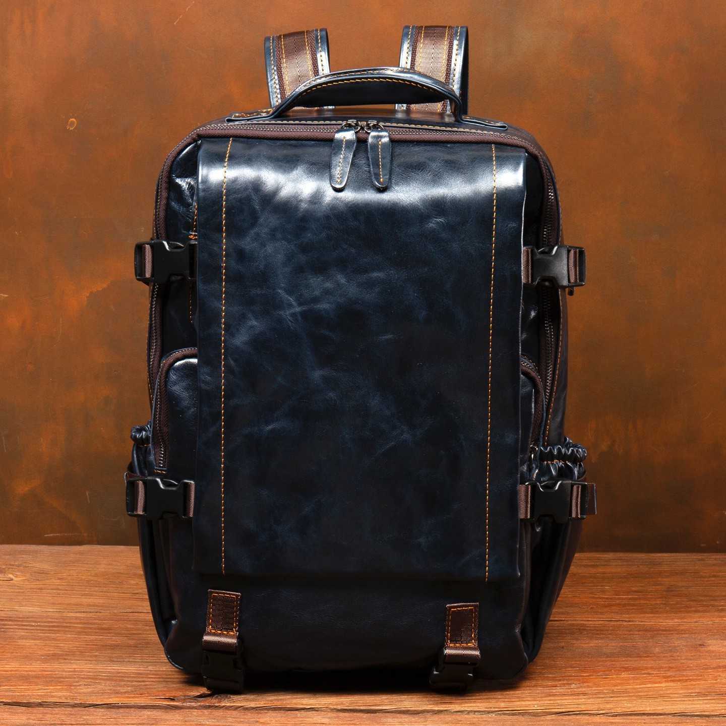Style European and American Backpack handmade travel genuine leather backpack for men business and casual made of top - grade cowhide 18 - i H260922