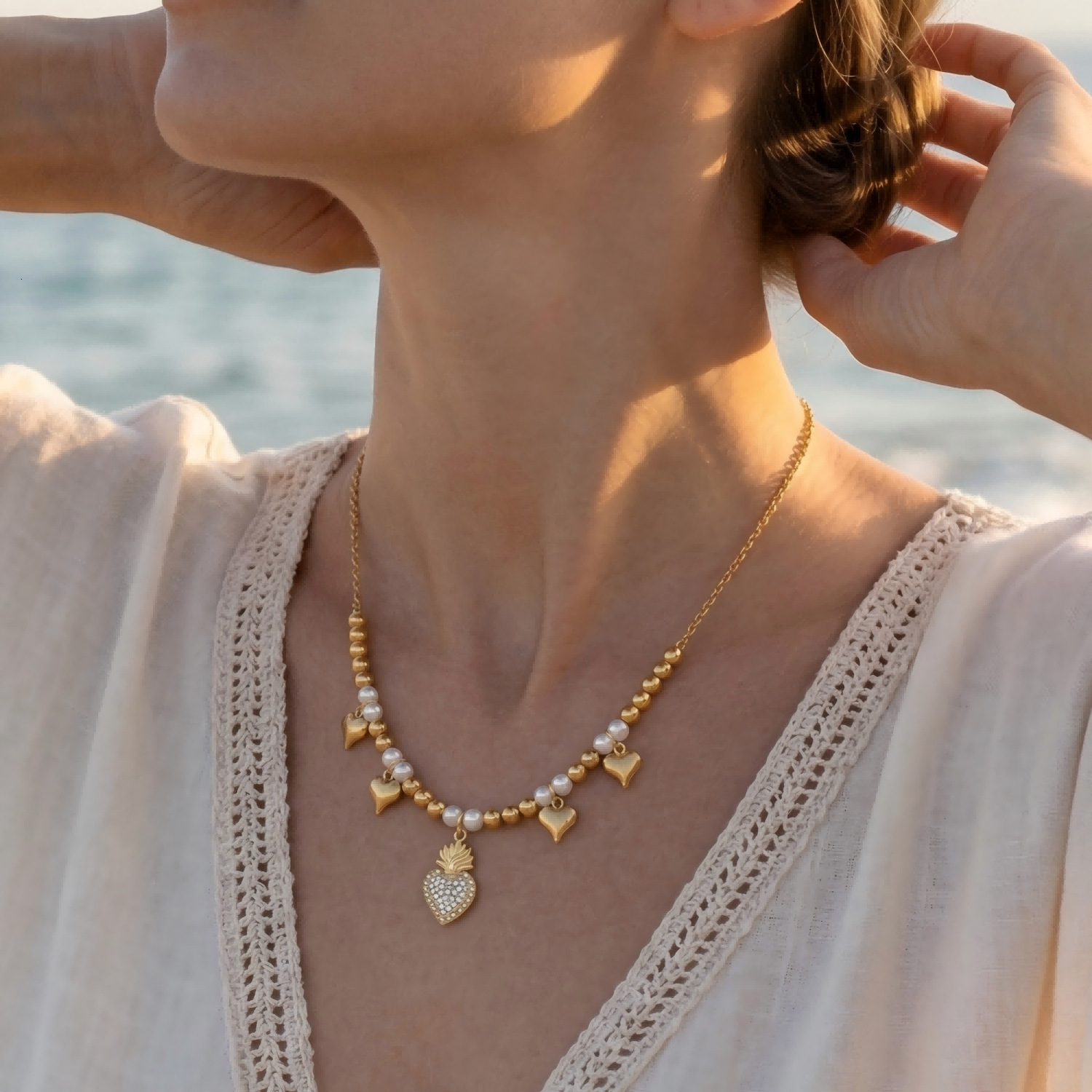 European and American stainless steel 18K gold-plated round bead imitation pearl clavicle chain with full diamond heart pendant necklace for women