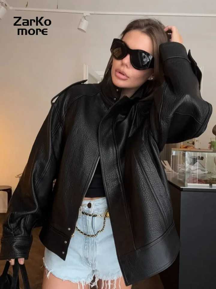 Metal Buckle Street Short Leather Jackets Women Solid Lapel Zipper Long Sleeve Warm Coats 2025 Autumn Lady Chic Thick Outwears C260921