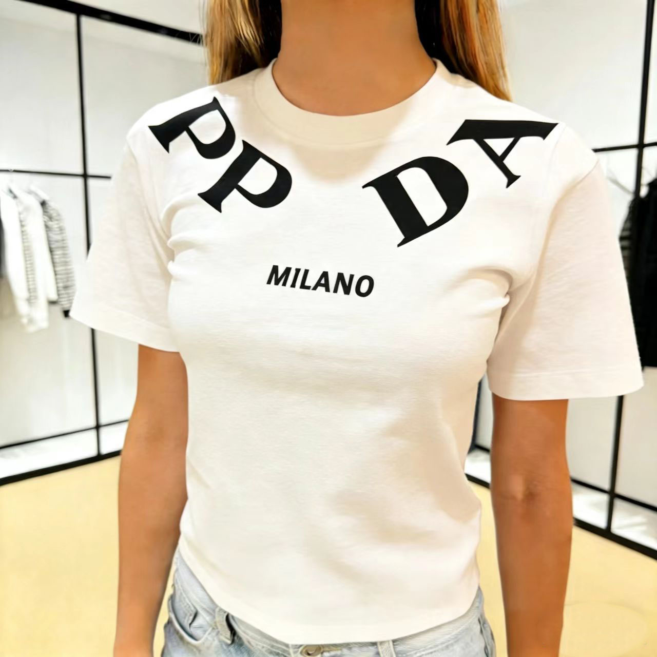 designer clothes women Women's Streetwear Letter Print Short Sleeve T-Shirt Cotton Casual Crop Top for Summer Vacation Party
