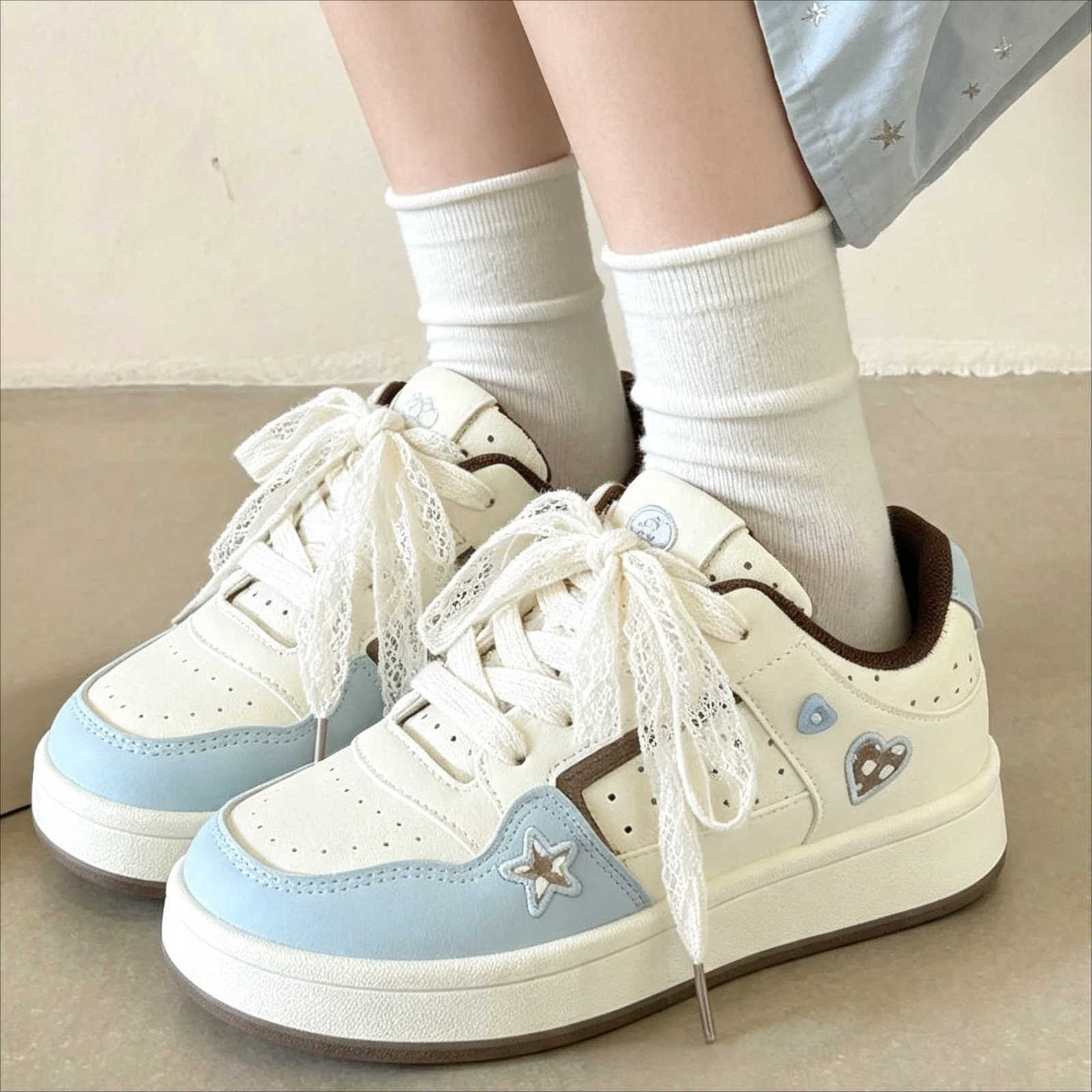 Summer Casual Spring Shoes 2026 Thick Soled Relaxed Training Shoes Women's Lace New Casual Shoes Student Sports Shoes Women 369 D260922