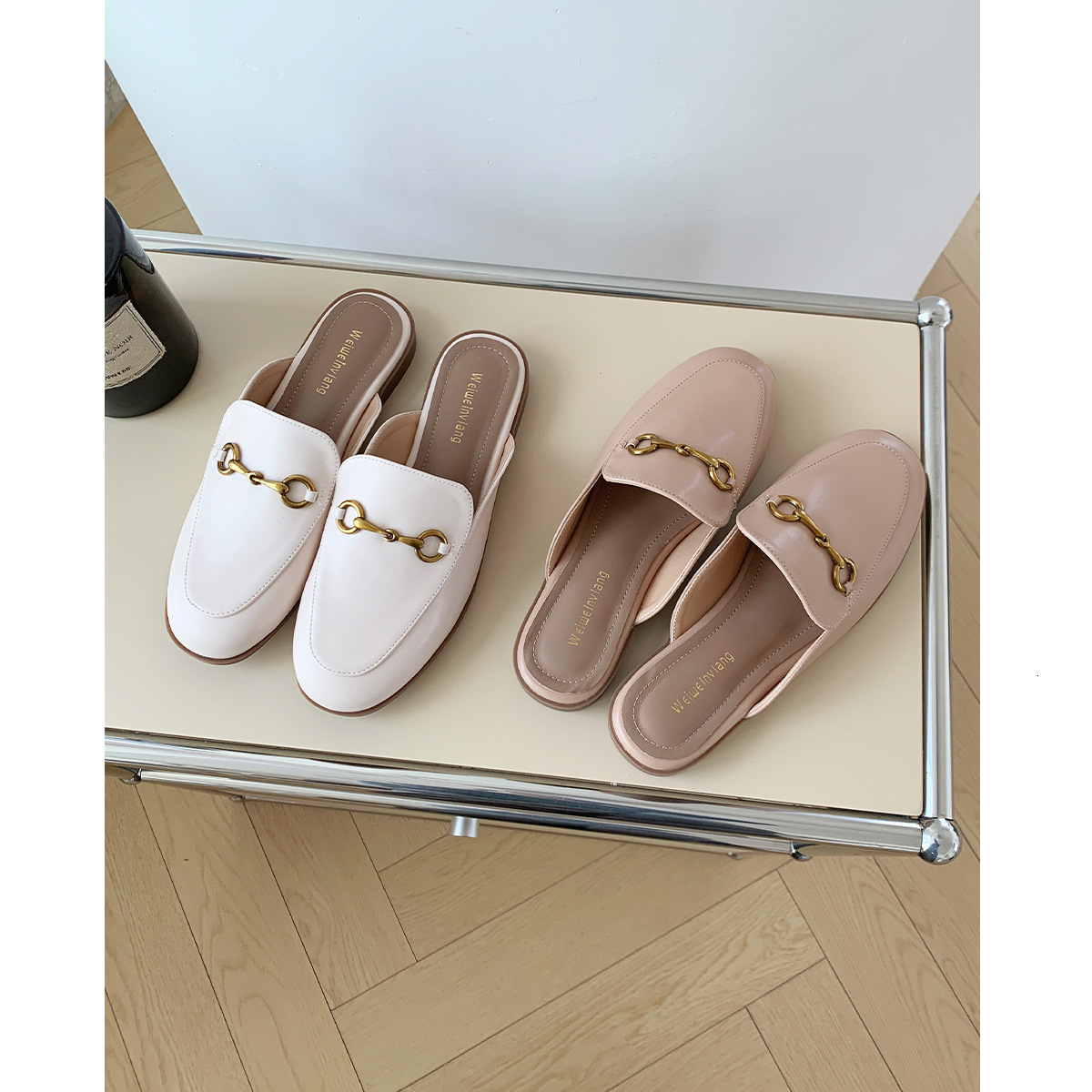 Luxury women's shoes are hot selling, fashionable plus size flat sole single shoes with toe caps and half slippers for women's summer outd