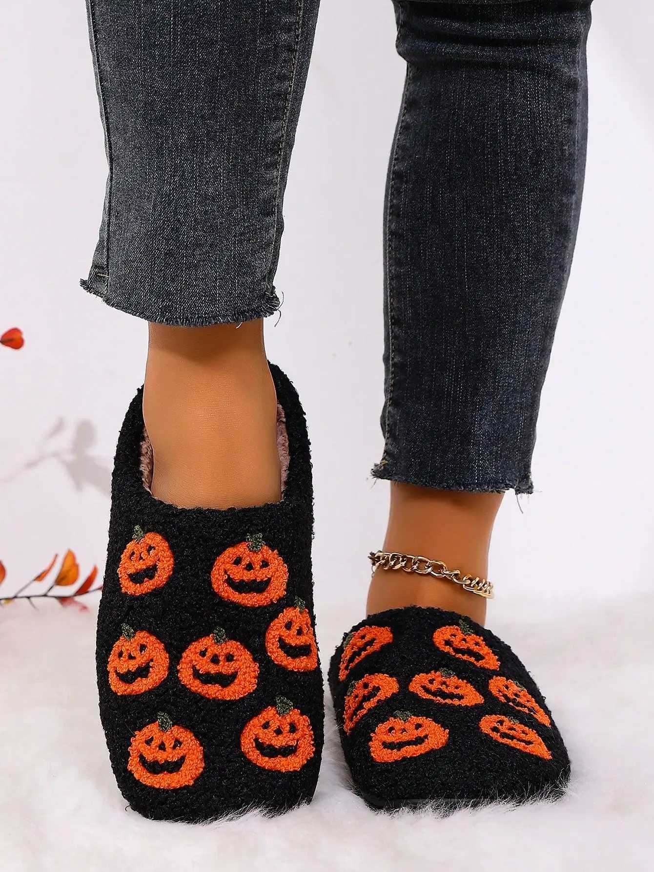 SHAJI Halloween Pumpkin Embroidery Plush Cotton Slippers Unisex Autumn Winter Warm TPR Sole Nonslip Indoor Home Slippers T260922