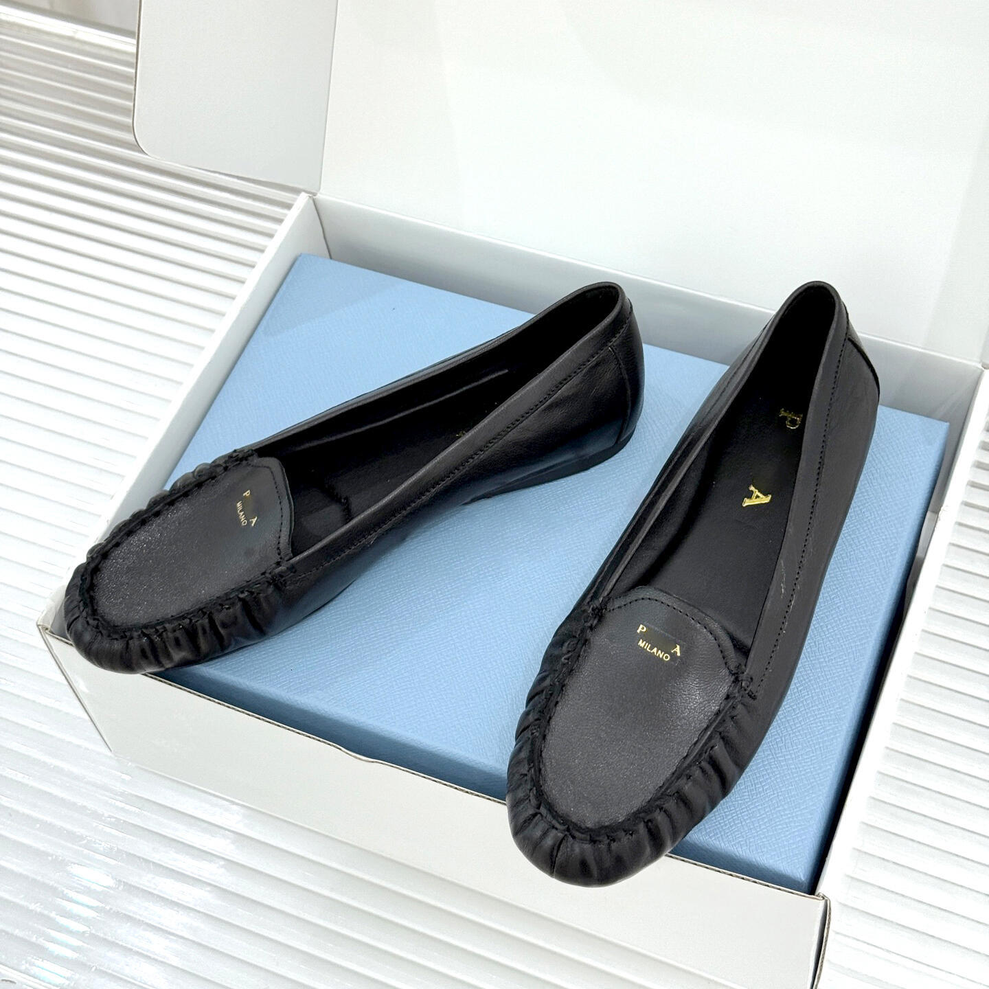 luxury Designer Casual Shoes Lace Up 2026 Spring Summer New slip on Soft Genuine Leather Loafers Vintage dress shoe Flat Suede Women Walking Black b