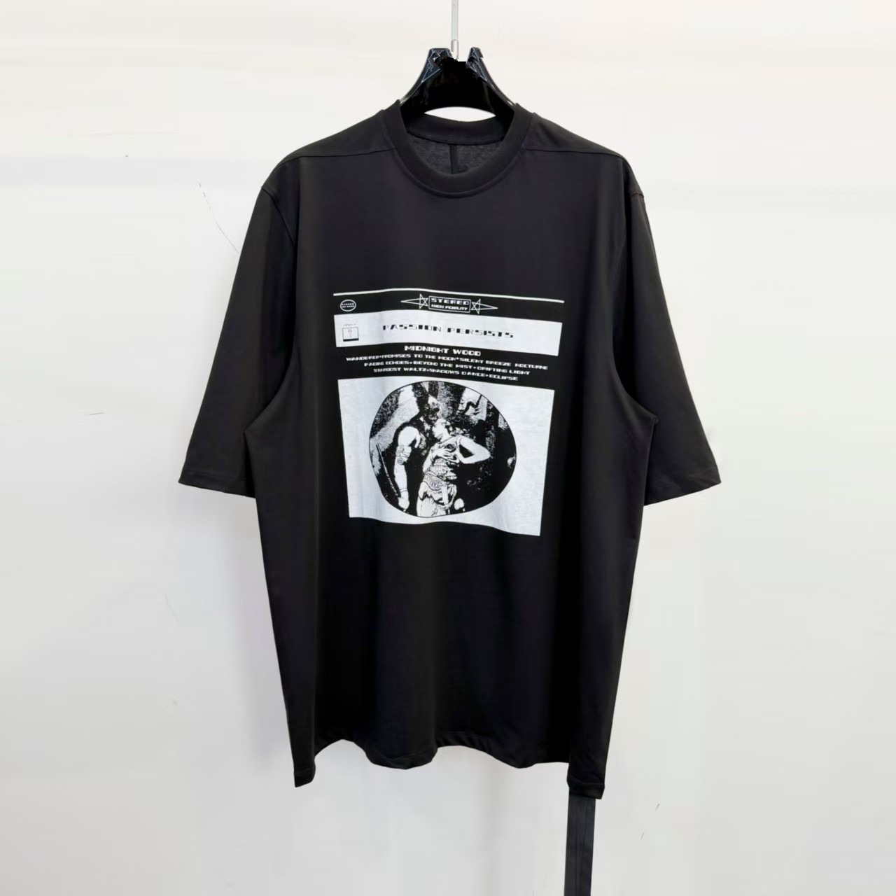 New List style portrait print short-sleeved T-shirt summer pure cotton dark High Fashion loose fit couple style black T