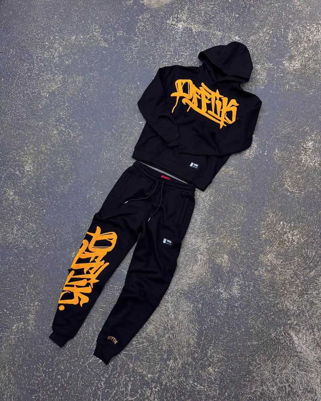 Tracksuits Y2K American Men's Street Hip Hop Classic Alphabet Pattern Sports Hoodie Pants 2-piece Retro Fashion Set 2025 Couple Set J260921