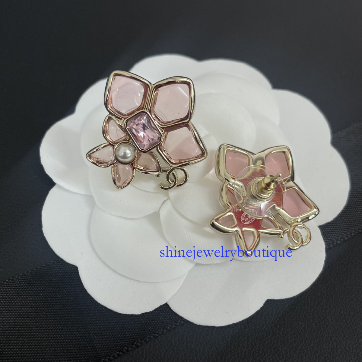 Designer Jewelry ccs earrings Pink Crystal Flower Earrings Fresh Sweet Cute Unique Fashionable Niche Suitable for Dates