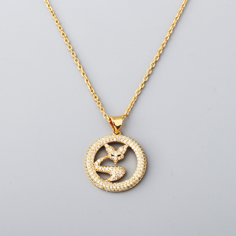 Designer Crystal Fox Pendant Necklace Elegant Women Jewelry Luxury Gold Plated Round Circle CZ Charm Chain Fashion Gift For Her