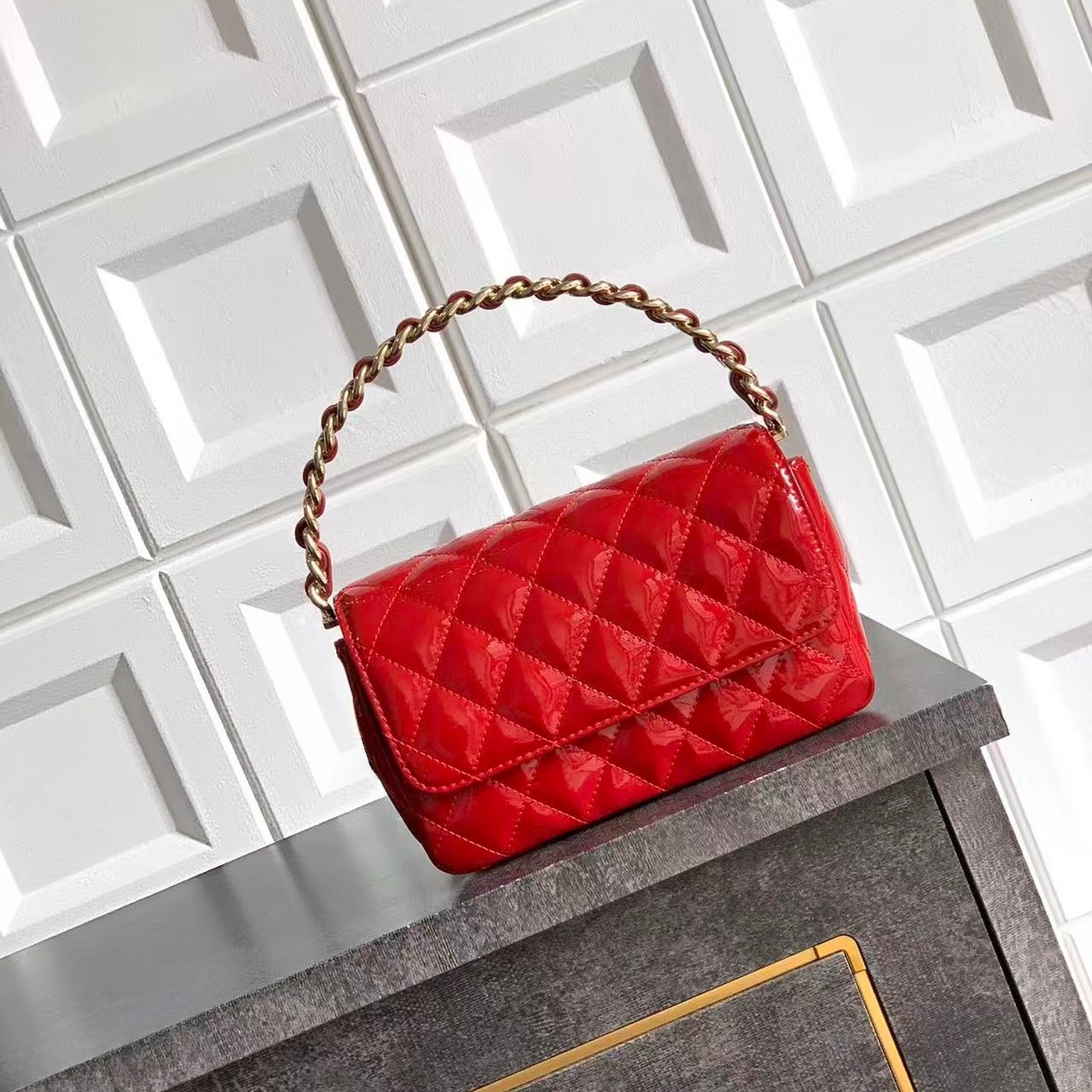 12A designer tote bag luxurys handbags handheld evening bag reflective patent leather Metal handle 18cm high quality designer bags luxurys bags gift