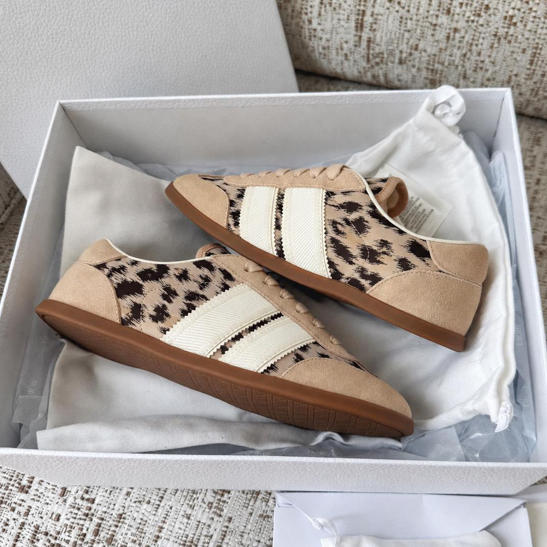 Sneakers Shoes Women Luxury Designer Low Top Suede Lace Up Leather Casual Fashion Outdoor Walking Round Toe Beige Blue Classic Flat Soft Sports