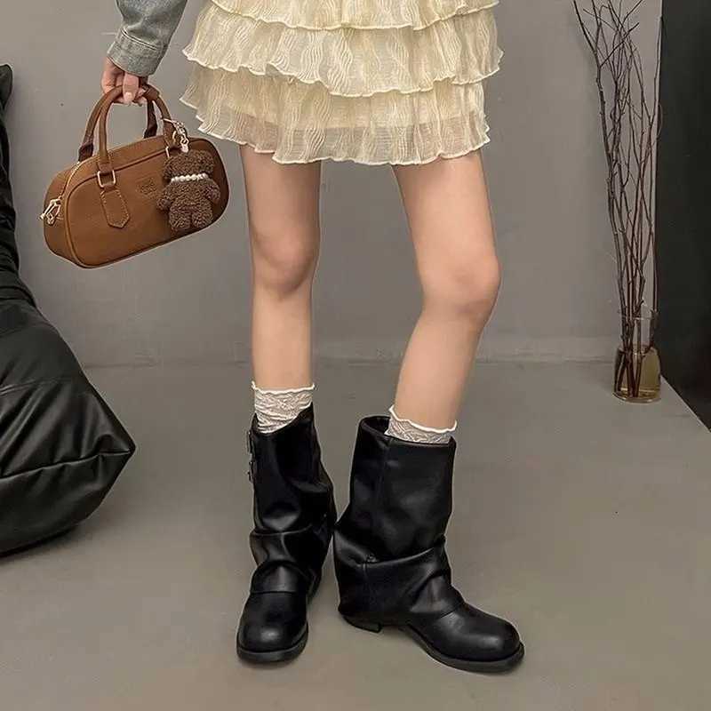 Designer Boots Boots Women Motorcycle Slouchy Mid Calf Buckle Ruched Flat Biker Shoes French Chic Vintage Streetwear Black Y2K Wide Booties J260922