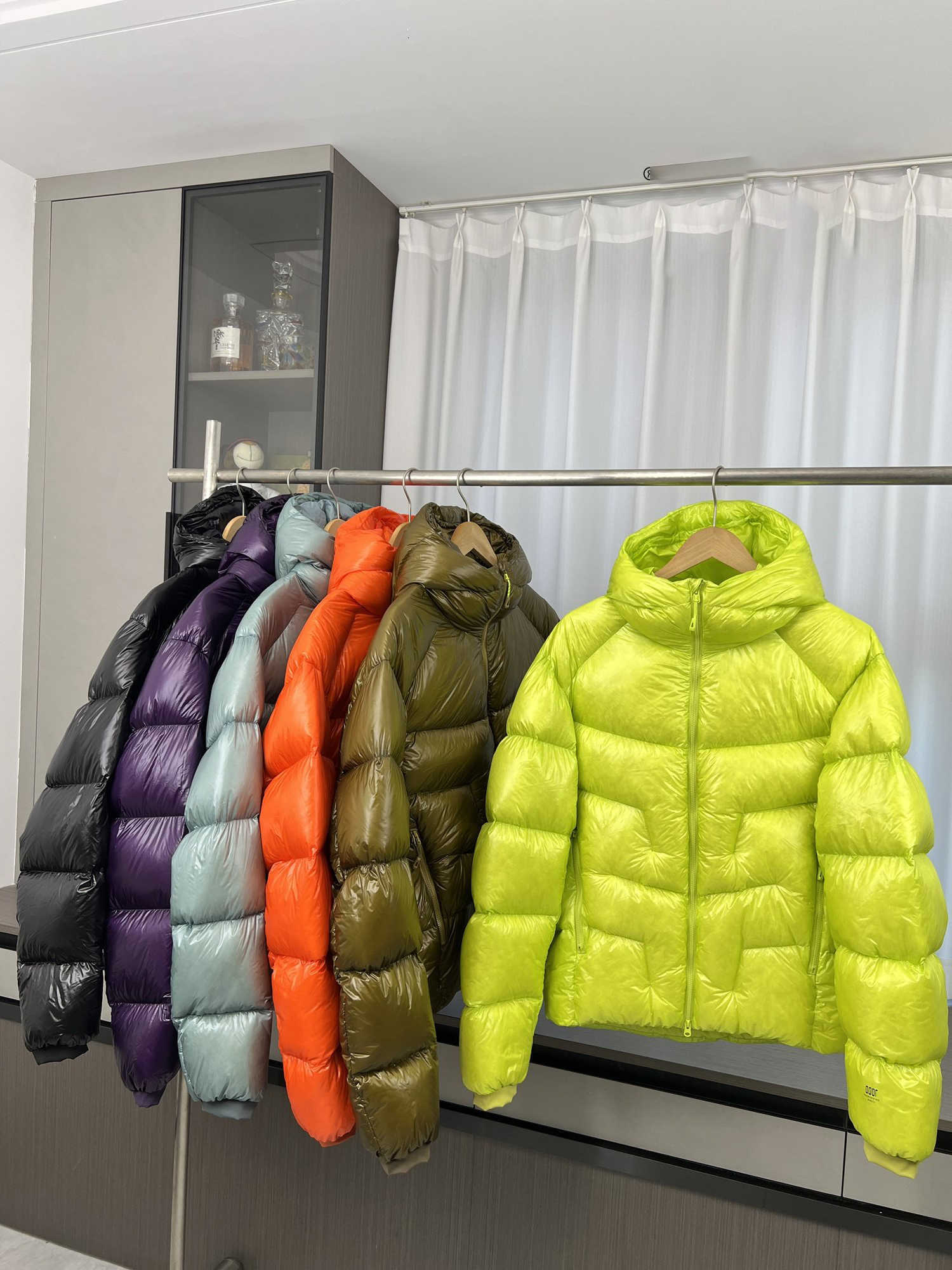 filling! Men's Down Down Parkas Winter couple's hooded windproof warm down jacket high quality padding Lightweight puffer men padding down
